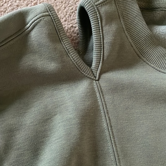 Green Fabletics Hoodie - Picture 2 of 2